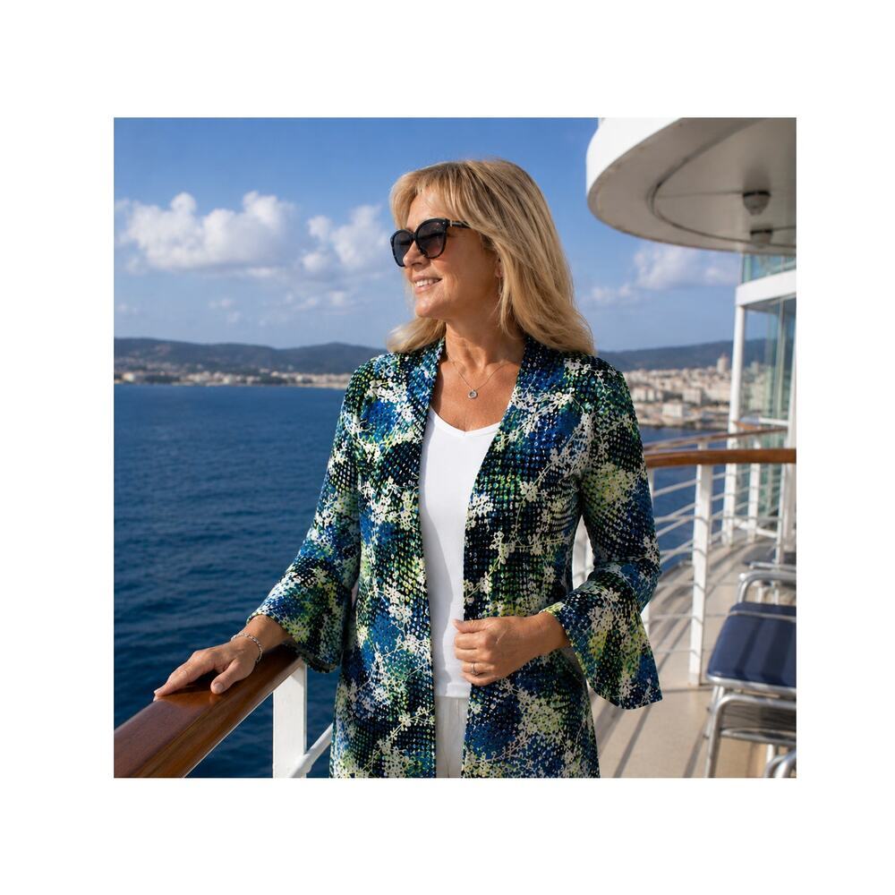 Travel elements textured light weight layering top bell sleeve SZ XL Blue/white